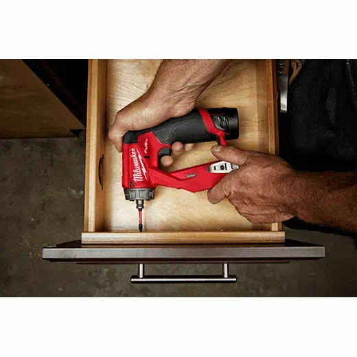 Milwaukee 2505-20 M12 FUEL Taladro/atornillador de instalación (solo herramienta)