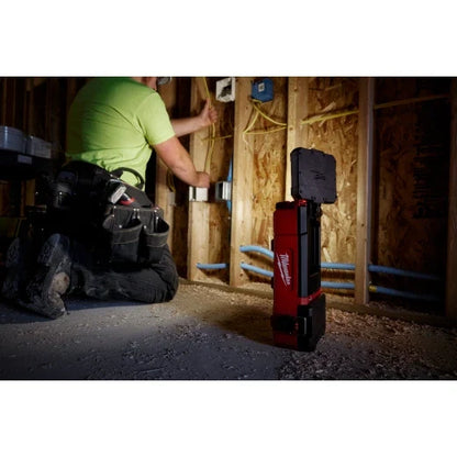 Milwaukee 2356-20 M12 PACKOUT Proyector con carga USB