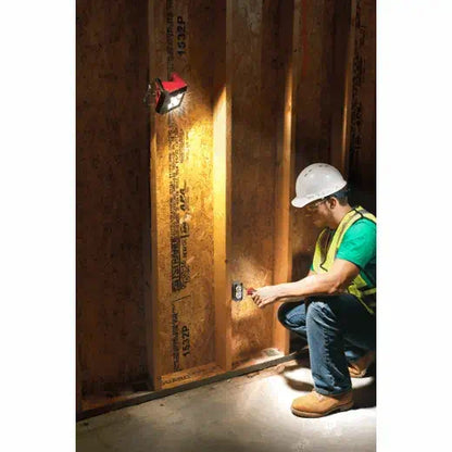 Luz de inundación de montaje Milwaukee 2364-20 M12 ROVER (solo herramienta)