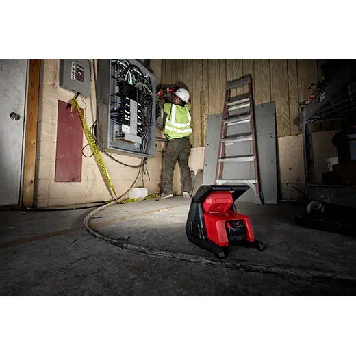 Milwaukee 2366-20 M18 ROVER Foco de inundación de doble potencia (solo herramienta)