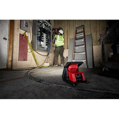 Milwaukee 2366-20 M18 ROVER Foco de inundación de doble potencia (solo herramienta)