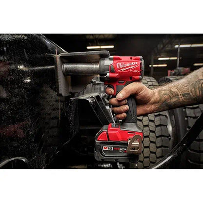 Milwaukee 2855-20 M18 FUEL Llave de impacto compacta de 1/2" con anillo de fricción (solo herramienta)