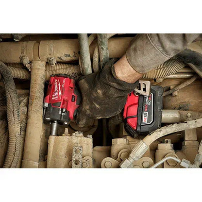 Milwaukee 2855-20 M18 FUEL Llave de impacto compacta de 1/2" con anillo de fricción (solo herramienta)