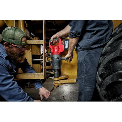 Milwaukee 2868-22HD M18 FUEL Llave de impacto de alto torque con mango en D de 1" con ONE-KEY