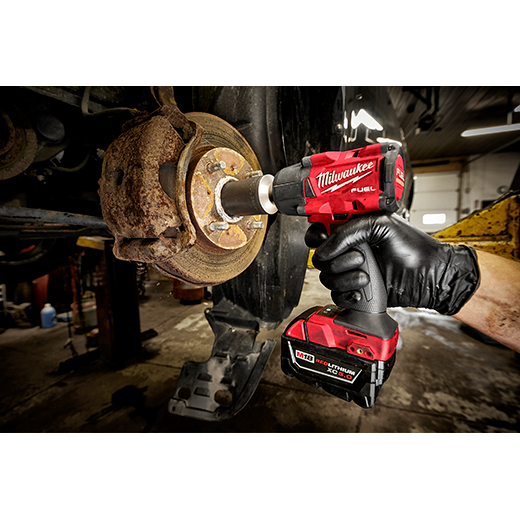 Milwaukee 2962P-20 M18 FUEL Llave de impacto de ½” de torque medio con pasador de retención (solo herramienta)