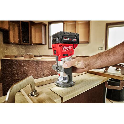 Milwaukee 2723-20 M18 FUEL Router Compacto (Solo Herramienta)